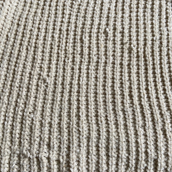 Forever 21 Fringe Off the Shoulder Sweater - Picture 6 of 6